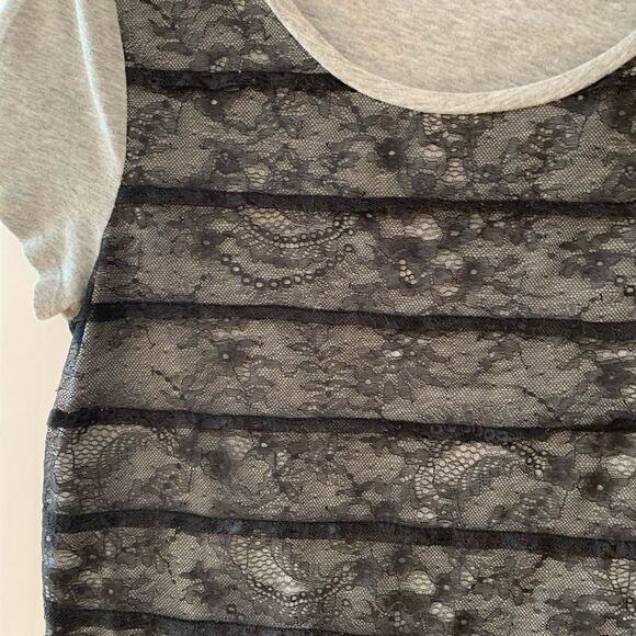 Loft t-shirt medium grey with black lace overlay - Picture 5 of 8